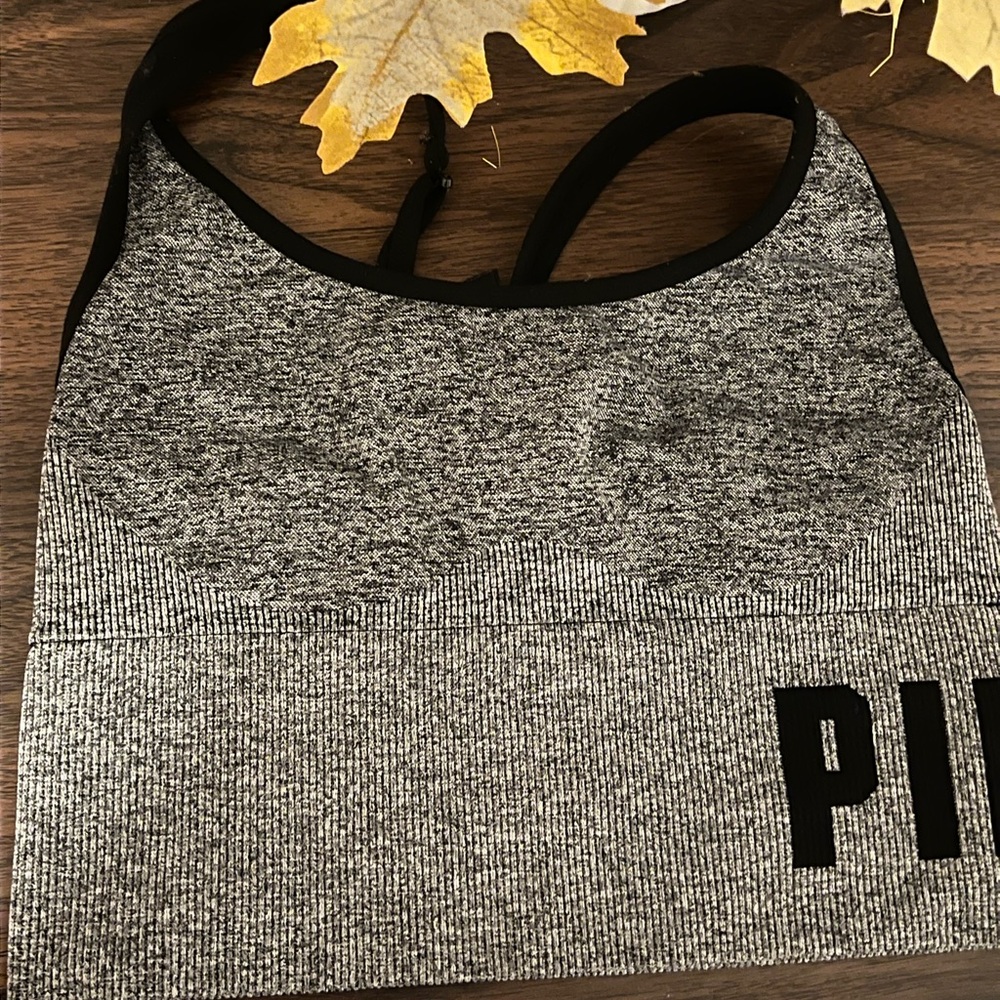 PINK Victoria's Secret Gray‎ Tank Top